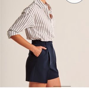 Abercrombie Ultra High Rise Tailored Shorts NWT Size L